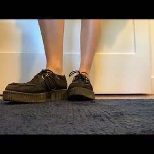 Black T.U.K. Creepers